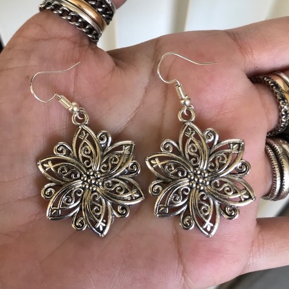 🔴 Items marked with Red dots are 2 for $25 or 3 for $30 ($10 each 3+ items ) - Picture 6 of 9